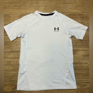 Under Armour, white youth medium dry, fit short sleeve shirt